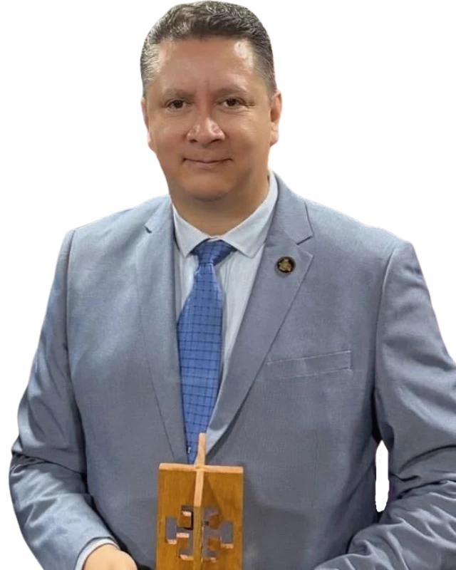 Dr. Elar Jiménez Ruiz — Radiología y Diagnóstico por Imágenes, Bio-Cell Santa Cruz